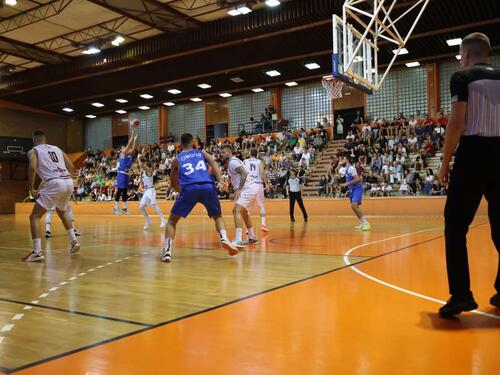 Cibona i Budućnost danas od 17 sati u finalu turnira 'Mirza Delibašić'