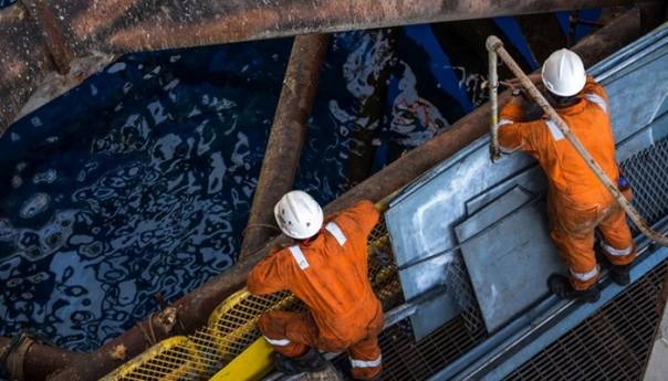 Cijene nafte blizu 92 dolara, trgovci strahuju od recesije