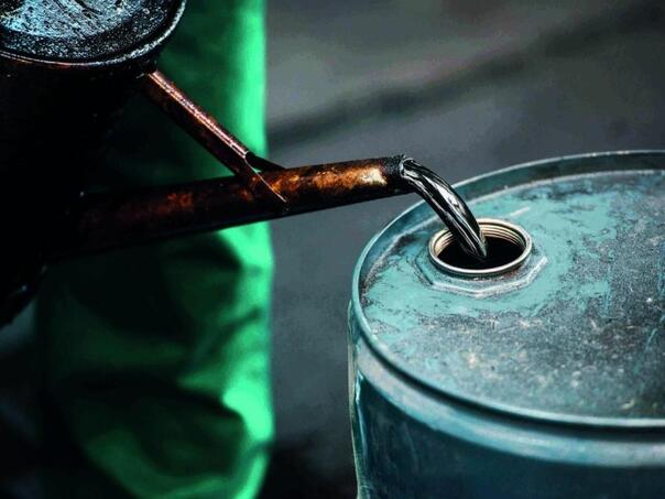 Cijene nafte pale ispod 85 dolara na međunarodnim tržištima