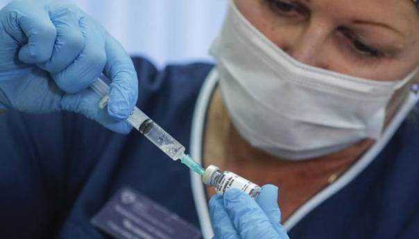 Cijepljena četvrtina Amerikanaca, dato više od 100 miliona doza