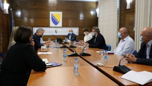 CIK BiH o glasanju birača u izolaciji i pozitivnih na COVID-19