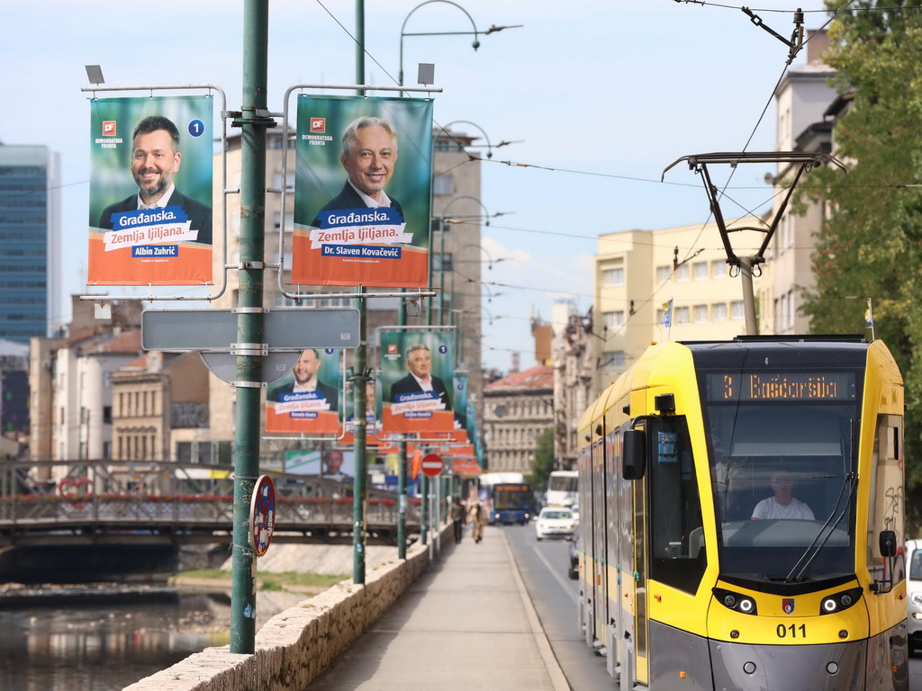 CIK BiH podsjeća na uklanjanje plakata, postera, oglasa, korištenih u izbornoj kampanji