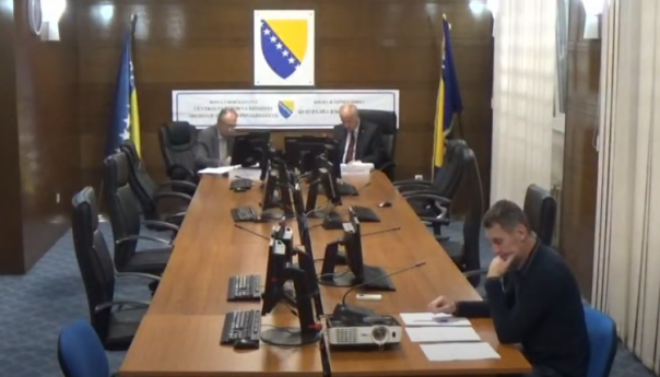 CIK BiH ukinuo akreditacije za 52 posmatrača zbog nepravilnosti