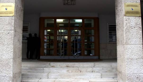 CIK izrekao novčane kazne za 32 političke stranke