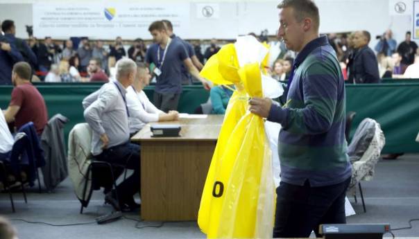 CIK naredio kontrolu na još 70 biračkih mjesta