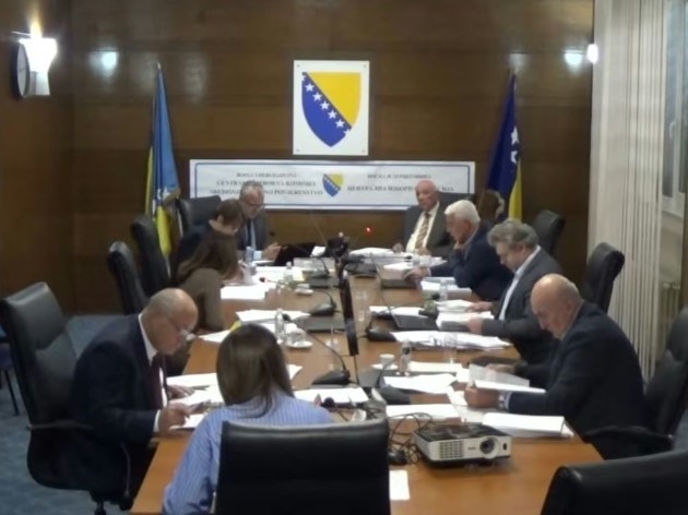 CIK podijelio kazne: NiP, Stanivuković i Snaga naroda kažnjeni zbog kršenja izbornih pravila