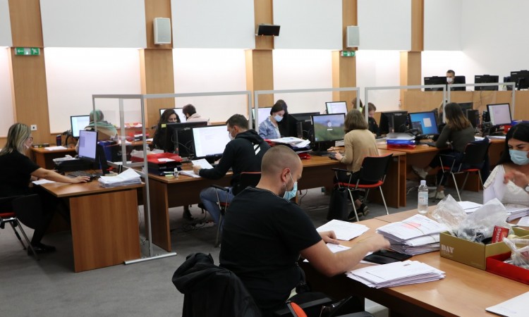 CIK: Preuranjeni zahtjevi za ponovno brojanje glasova