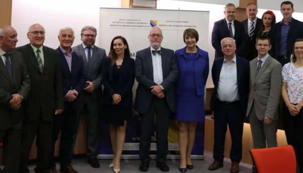 CIK proveo izbore transparentno i u zakonskim rokovima