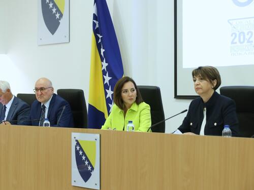 CIK šuti, glasovi se sporo broje: Nagađanja u Žepču, Odžaku ...