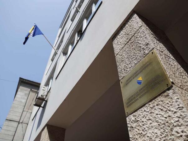 CIKBiH se oglasio nakon Schmidtove odluke