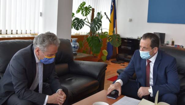 Cikotić i Sattler: Saradnja u upravljanju migracijama u BiH