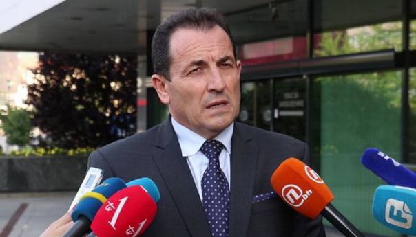 Cikotić: Migranti se trebaju vratiti u kamp 'Bira'