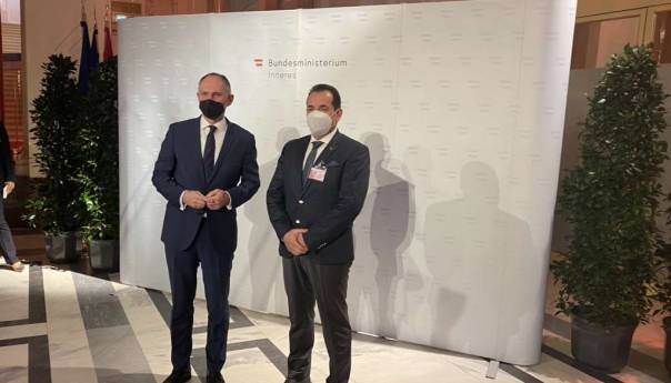 Cikotić na konferenciji u Beču: Efikasniji i brži povratak migranata