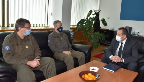 Cikotić s generalima Trischakom i Platzerom o saradnji na evropskom putu BiH