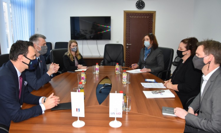 Cilj USAID-a je da BiH pomogne da funkcioniše bez strane pomoći