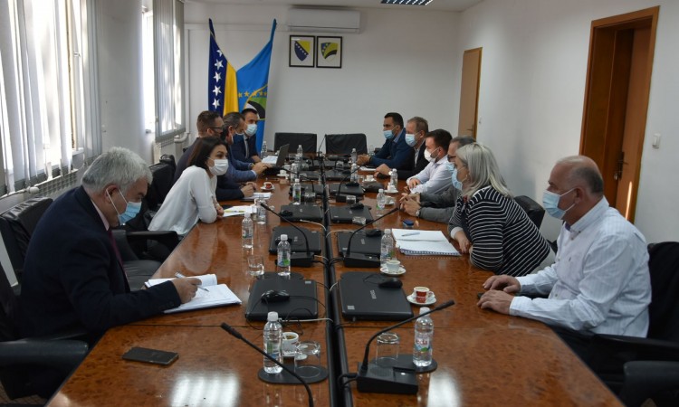 Cilj Vlade TK bolji uvjeti za pacijente i finansijska konsolidacija UKC-a Tuzla