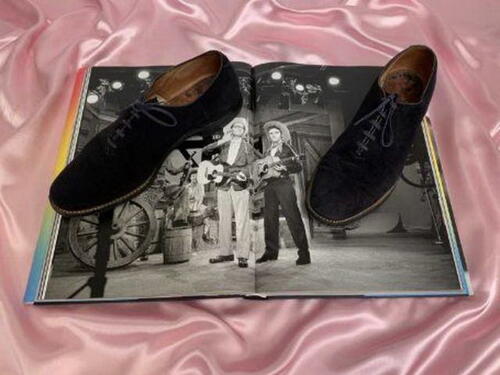 Cipele Elvisa Presleyja prodate za 120.000 funti