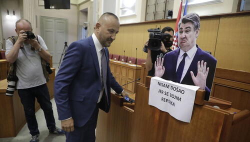 Cirkus u Hrvatskoj: Milanović se 'pojavio' u Saboru