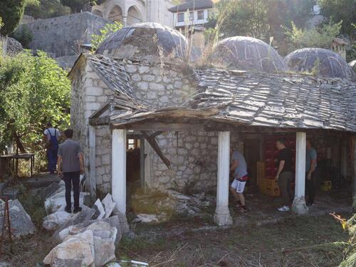 Čišćenjem avlije počeo proces rekonstrukcije Medrese u Počitelju