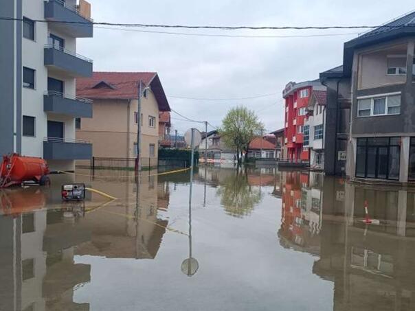 Civilna zaštita: Stanje sa poplavama u USK se stabilizira