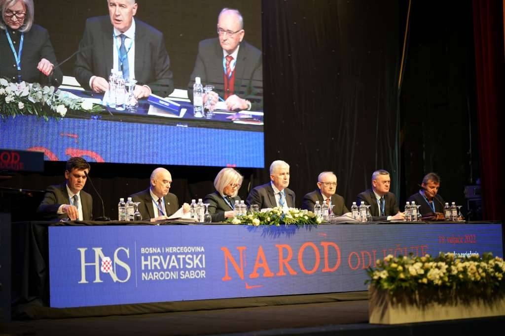 Član Predsjedništva HNS-a prozvao Čovića: Ne smije šutjeti na Dodika