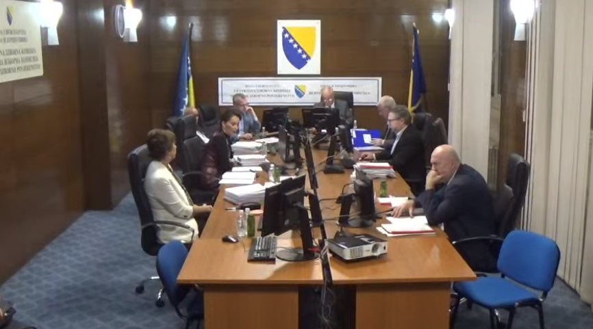 Članica CIK-a traži pomoć: Meta mi je na čelu, bojim se za život djeteta
