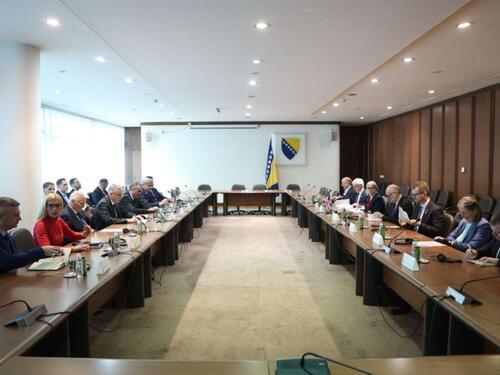 Članovi kolegija oba doma PSBiH s delegacijom Parlamenta Velike Britanije u IPU