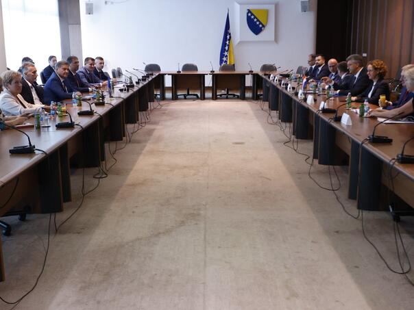 Članovi kolegija oba doma PSBiH se sastali sa Plenkovićem i članovima Vlade RH