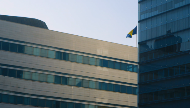 Članovi komisije s predstavnicima Kogresa i Ambasade SAD-a o pravosuđu BiH