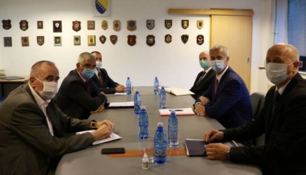 Članovi Nezavisnog odbora Parlamentarne skupštine BiH posjetili Direkciju