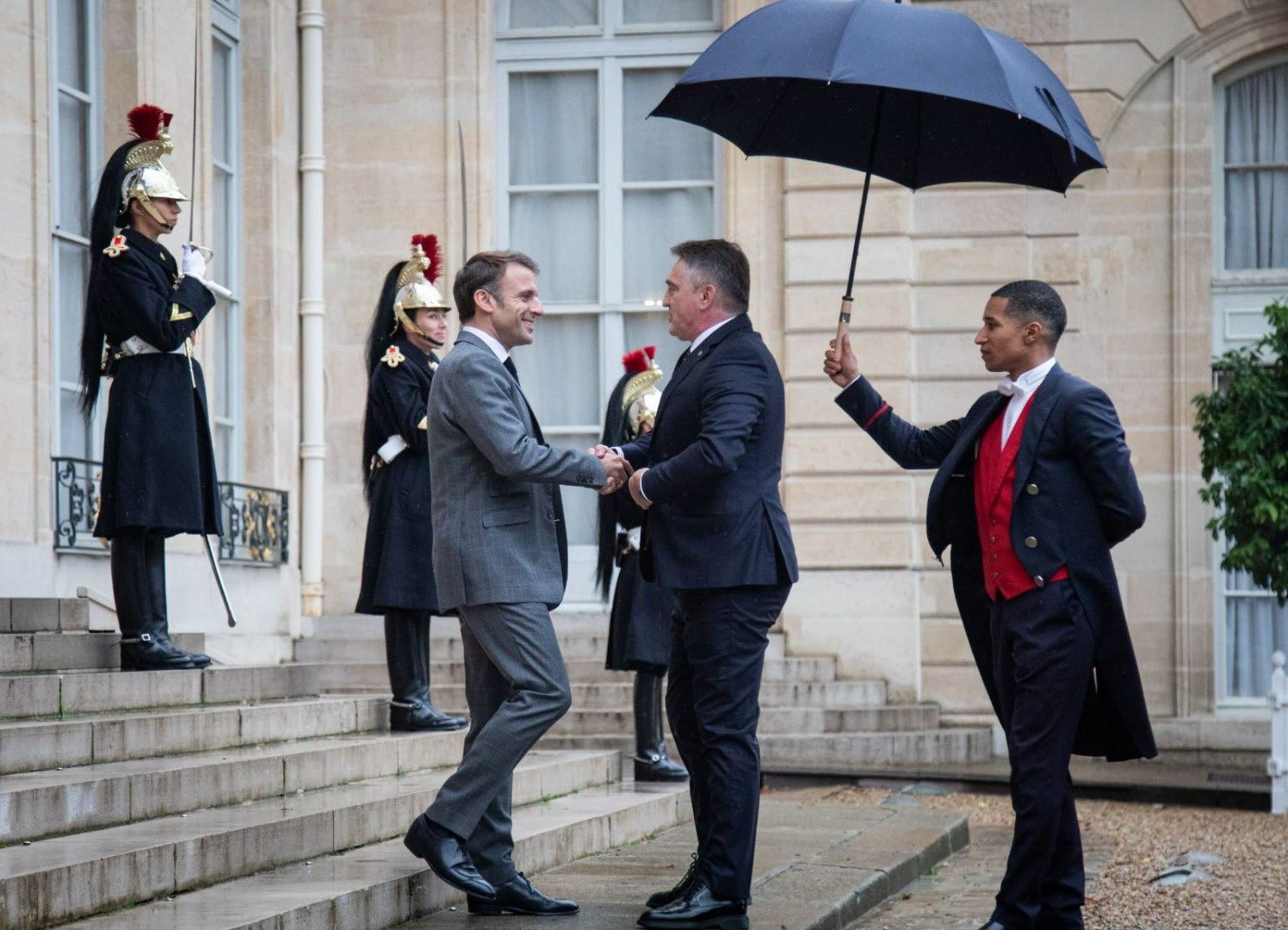 Članovi Predsjedništva BiH danas s Macronom