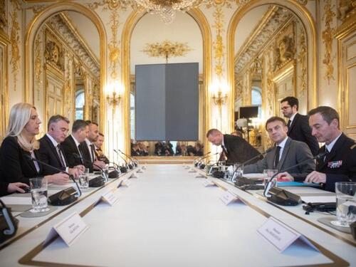 Članovi Predsjedništva BiH na sastanku s Macronom