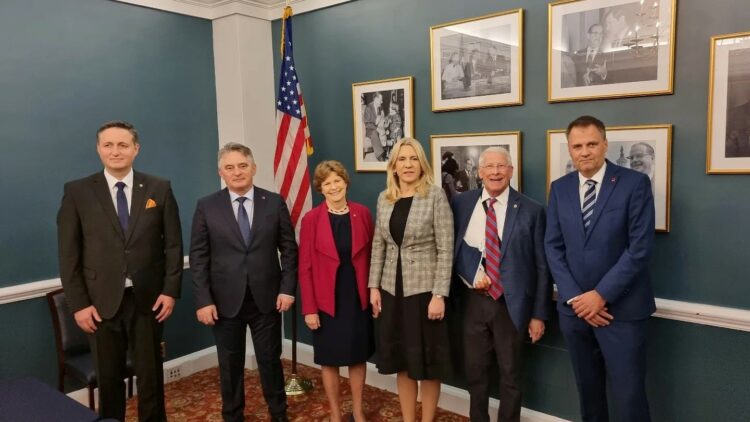 Članovi Predsjedništva BiH sa Karlin i Cholletom