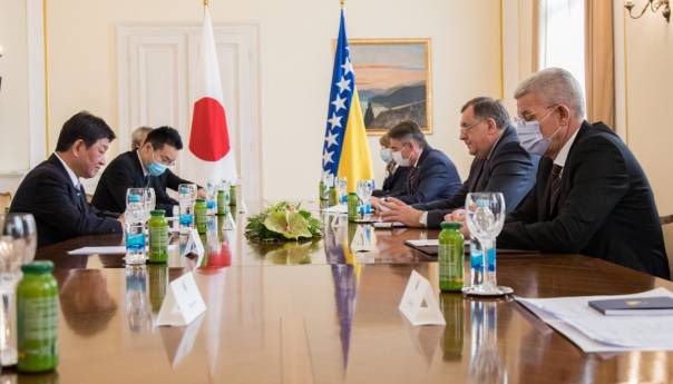 Članovi Predsjedništva razgovarali sa Motegijem