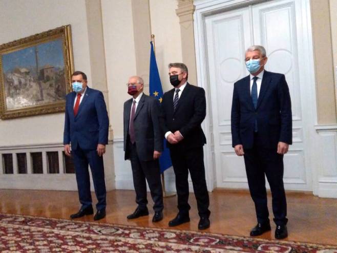 Članovi Predsjedništva s Borrellom: EU će isporučiti vakcine