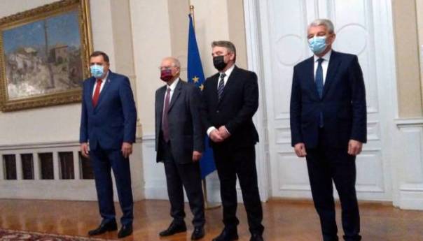 Članovi Predsjedništva s Borrellom: EU će isporučiti vakcine