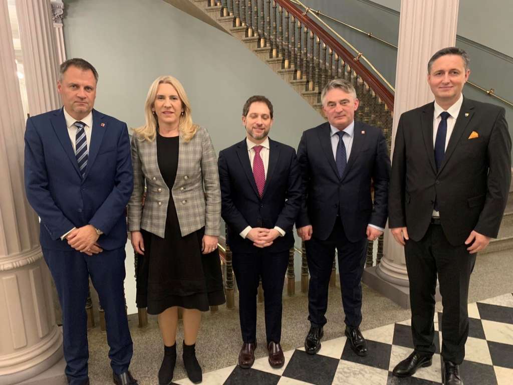 Članovi Predsjedništva s zvaničnicima SAD o situaciji u BiH