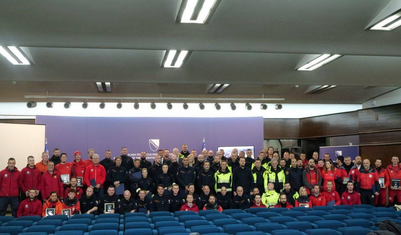 Članovi spasilačkih timova odlikovani posebnim priznanjima