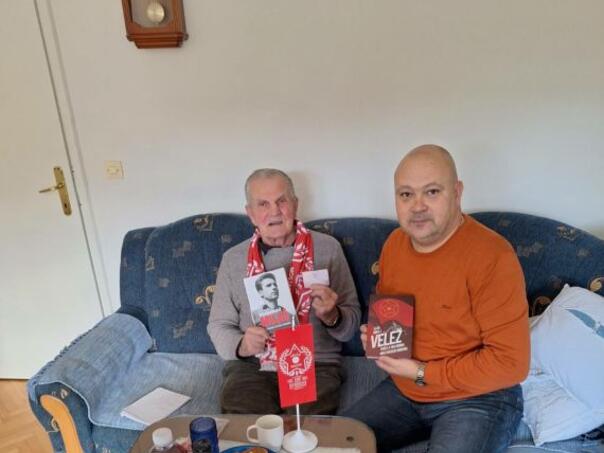 Članovi udruženja RA Ilidža posjetili dedu Fehima i uručili mu poklone