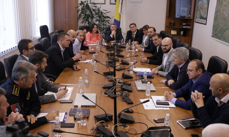 Članovi Vlade Kantona Sarajevo do srijede moraju podnijeti ostavke
