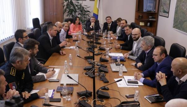 Članovi Vlade Kantona Sarajevo do srijede moraju podnijeti ostavke