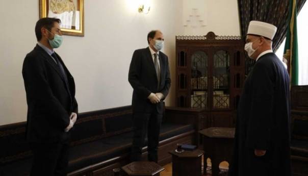 Članovi Vlade KS posjetili IZBiH: Vrijeme humanosti