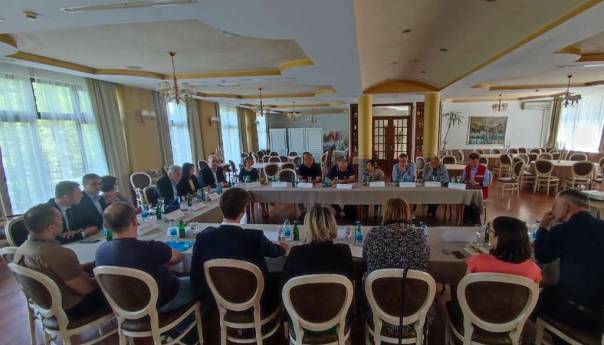 Članovi Zajedničke komisije za ljudska prava s predstavnicima vlasti USK i Bihaća