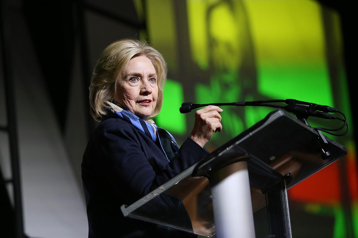 Clinton: Povlačenje iz Afganistana bi moglo ići talibanima na ruku