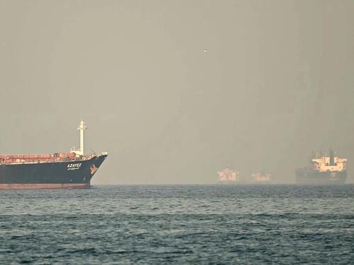 CNN: Iran započeo miniranje Hormuškog moreuza