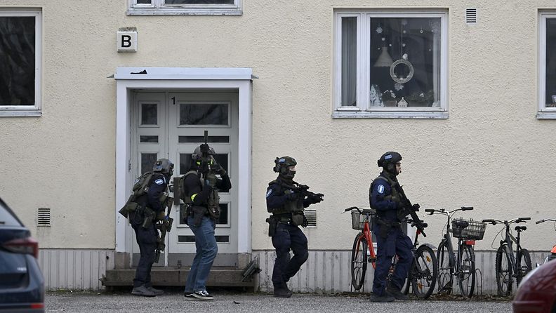 CNN: Jedno dijete preminulo, dvoje ranjeno u pucnjavi u finskoj školi