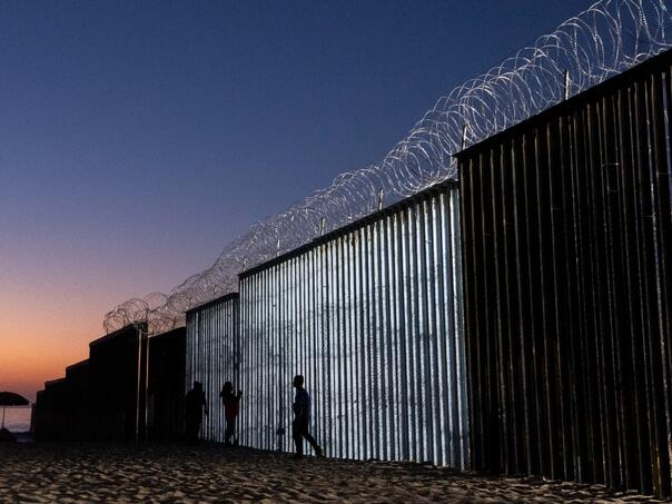 CNN: Trumpova suspenzija programa prijema izbjeglica stupila na snagu