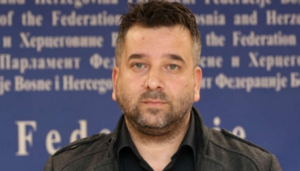 Čomor: Trojka ne smije HDZ-u isporučiti Ustavni sud