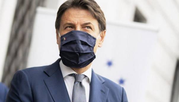 Conte produžio stroge mjere u Italiji