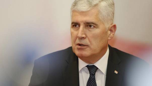 Čović: Bajram prigoda da više nego ikada iskažemo svoju bliskost